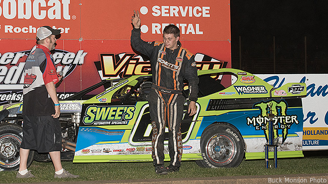 Schott continues winning ways at Deer Creek Speedway