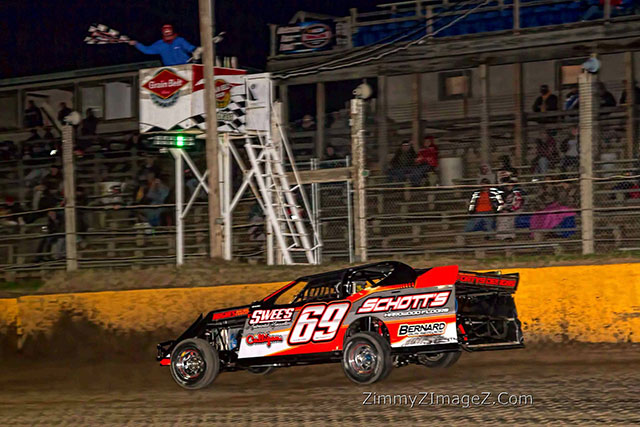 Schott takes opening night win at Cedar Lake Speedway