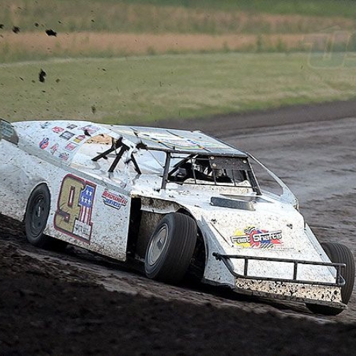 Joe Duvall digging during the 7th Annual USMTS Malvern Bank Duals at the Adams County Speedway in Corning, Iowa, on Saturday, June 10, 2017.
