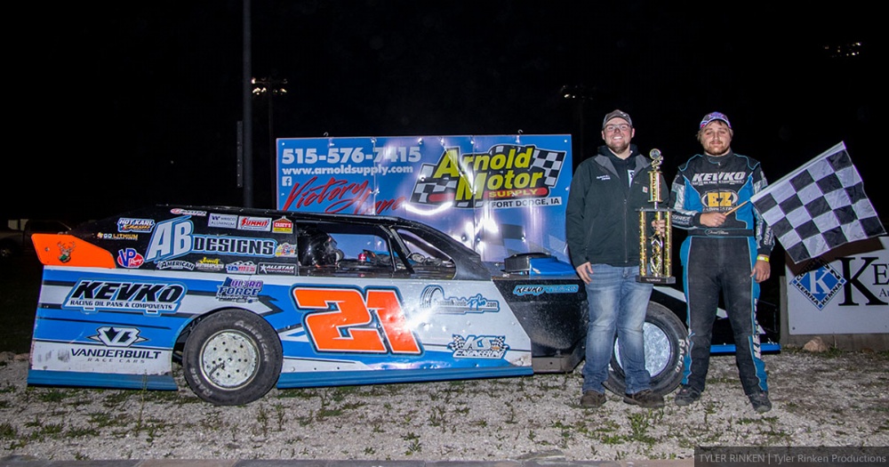 Bleess wins as new era begins at Sports Park Raceway Bleess wins as new era begins at Sports Park Raceway