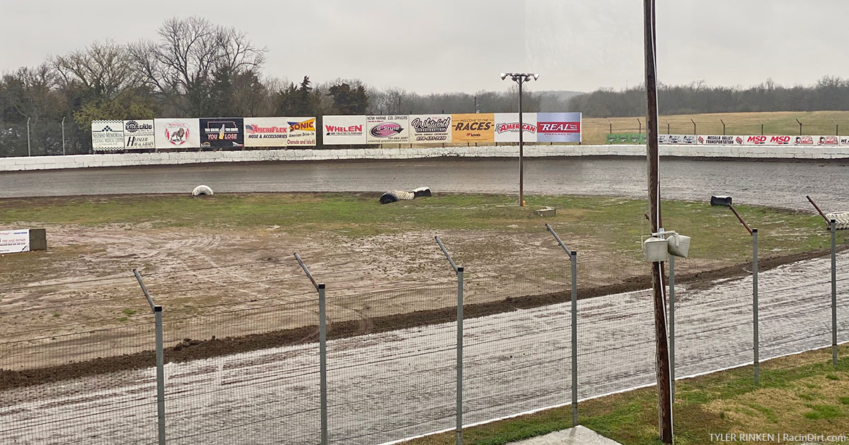 King of America, Battle at The Bullring too wet Thursday, postponed to Friday and Saturday King of America, Battle at The Bullring too wet Thursday, postponed to Friday and Saturday